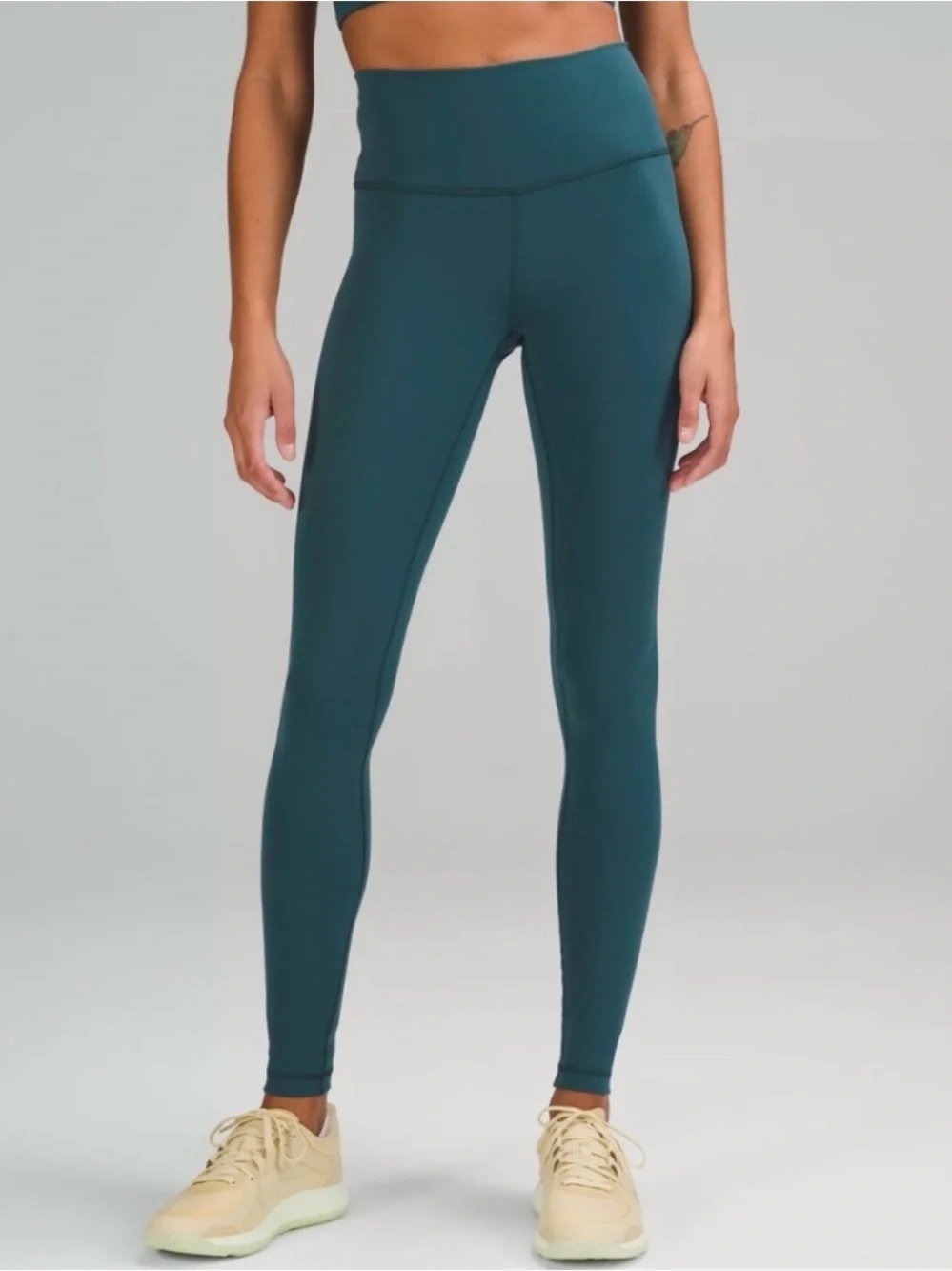 Like NEW Lululemon wunder train high rise tight leggings 28” size 2